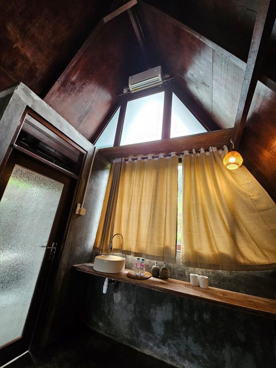 Umauthu Bali Villa Tabanan  Exterior photo